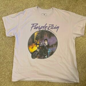 Brandy Melville Oversized T-Shirt. It’s XL (fits like L) Color: Light Purple.